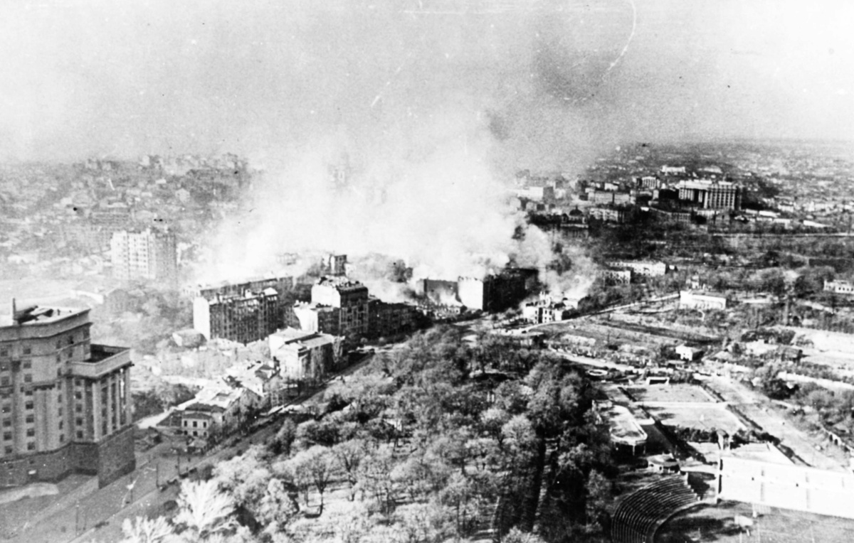    Киев, 1943 год  Sovfoto/Universal Images Group via Getty Images