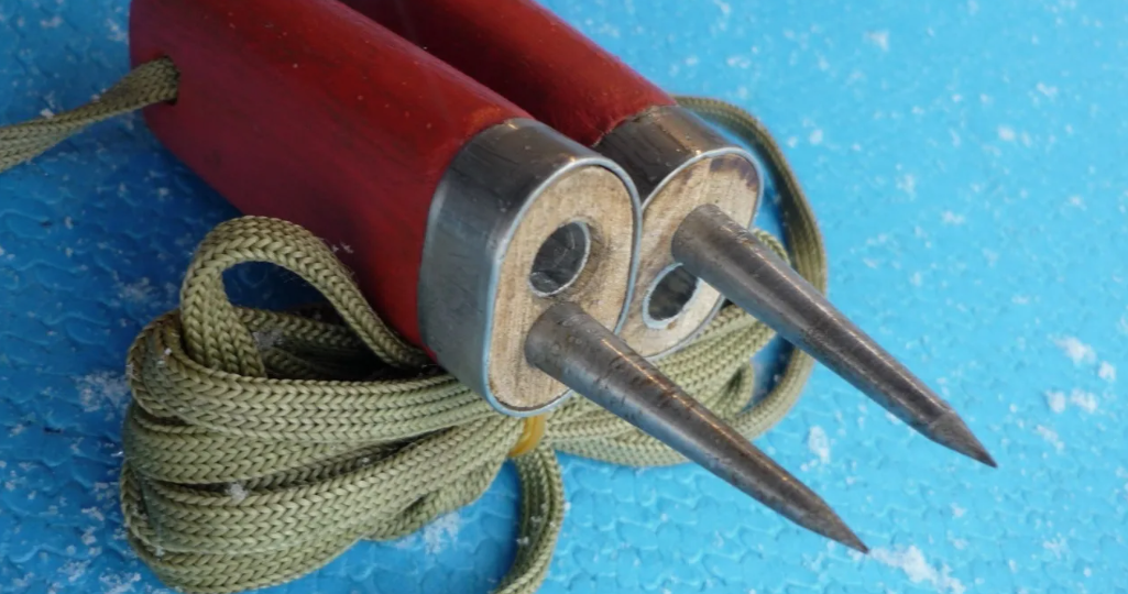 Правильные СПАСАЛКИ должны быть такими: Зимняя рыбалка