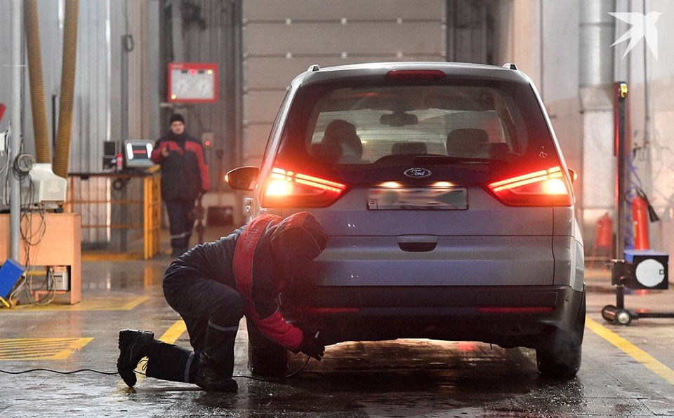    В Могилеве инженер с помощником получили 3,5 и два года тюрьмы, пропуская авто с неисправностями на техосмотре. Фото используется в качестве иллюстрации: архив «КП». Виктор ДРАЧЕВ