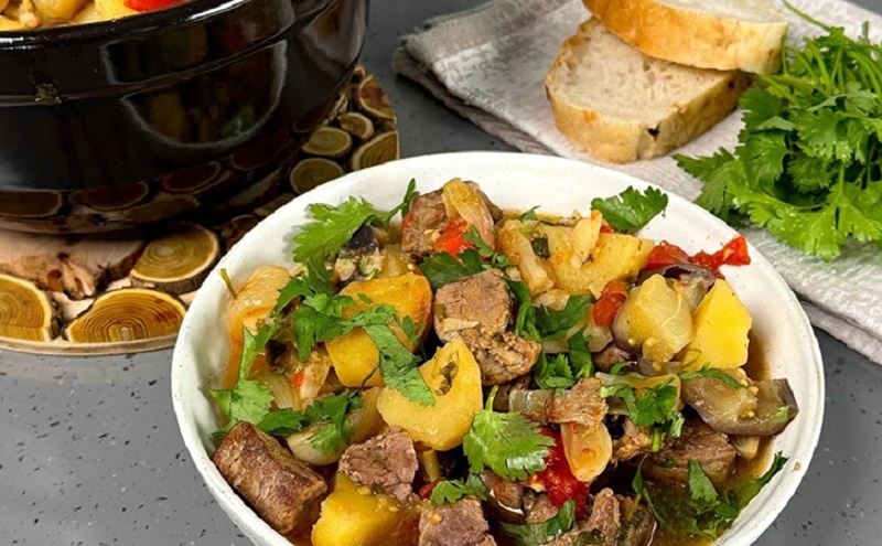 Кавказские чанахи: вкус настоящего обеда в одном горшочке