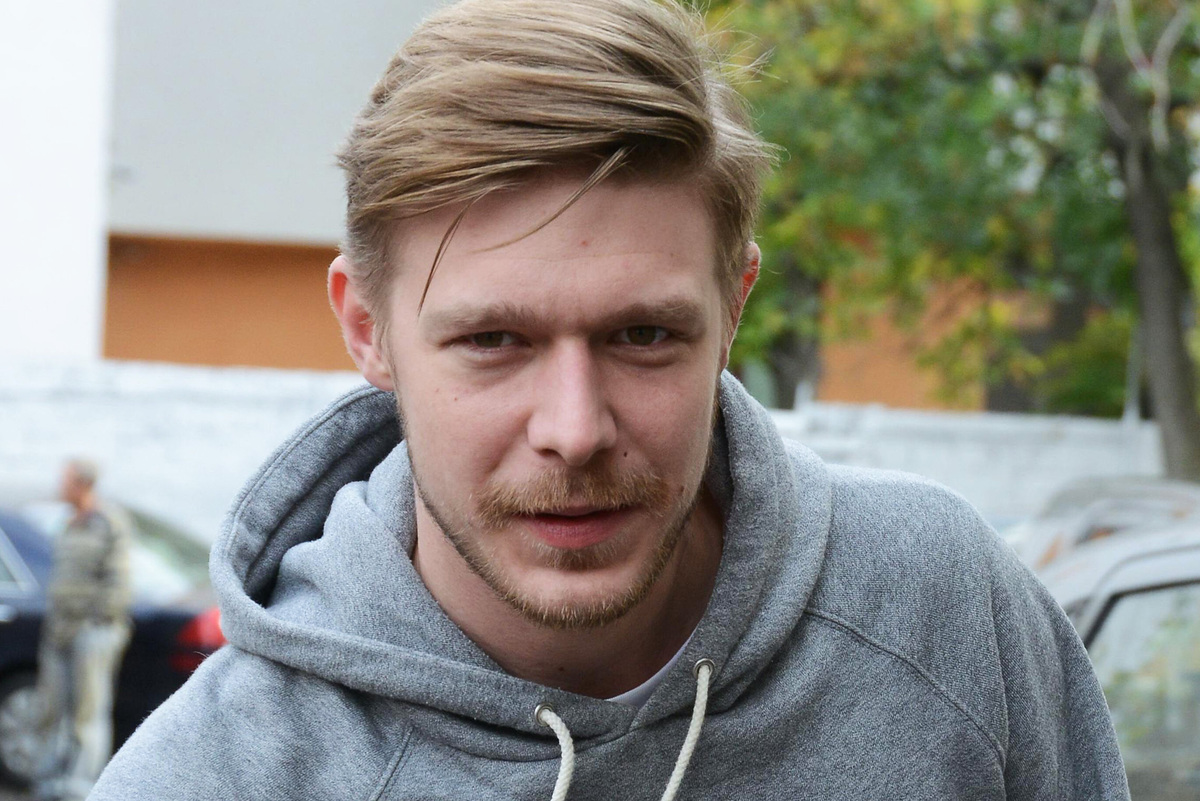     «Надеюсь, на мне это закончится»: Никита Ефремов рассказал о главном семейном проклятии