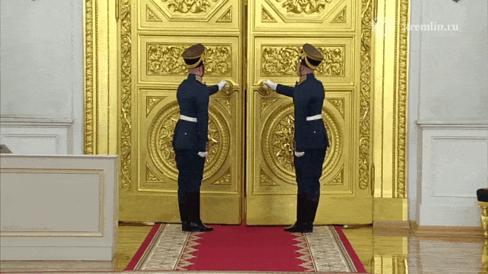 Церемония официальной встречи Владимира Путина и Касым-Жомарта Токаева. Видео: Kremlin.ru