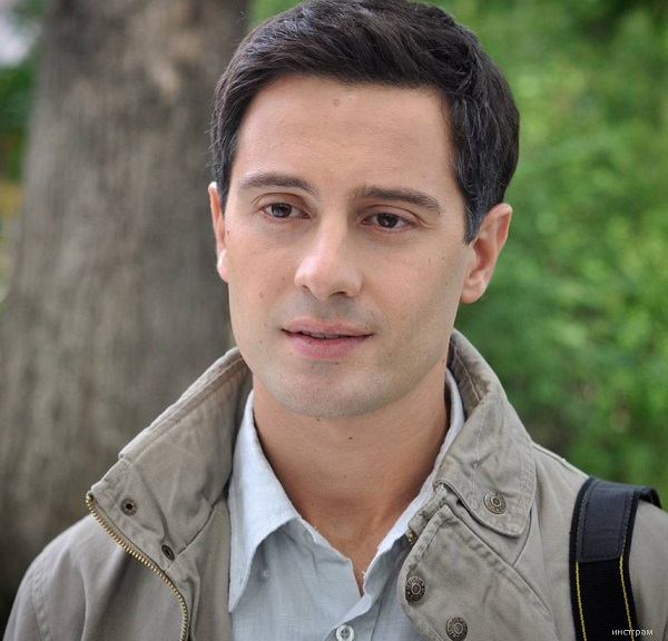 Антон Макарский