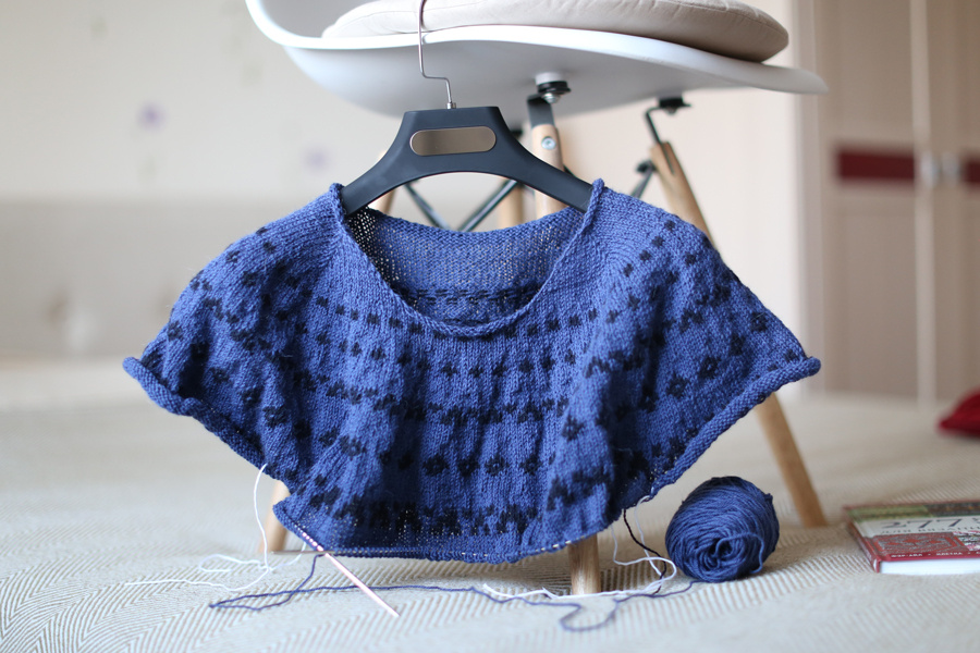 Начало вязания свитера из пряжи "Флора" Дропс, 210 м/50г