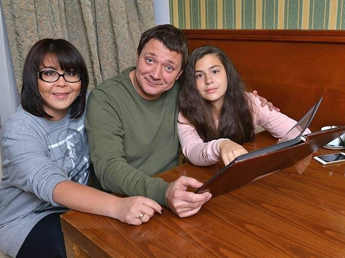 Ян Цапник с женой Галиной и дочерью Елизаветой