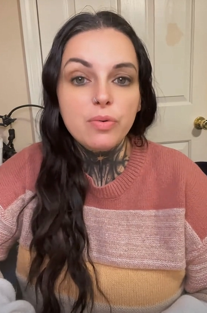 Никайли Монро