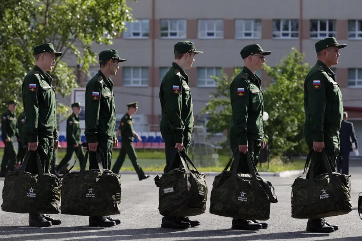    Срочную службу в псковском соединении ВДВ проходит переселенец из Латвии