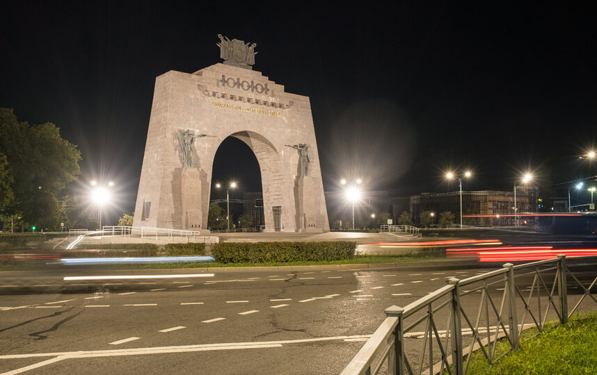    Площадь Воинской славыпресс-служба "Ленсвета"