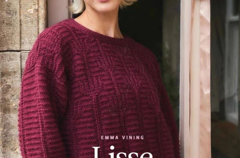 Универсальные модели джемперов для прохладных сезонов связанные на спицах.