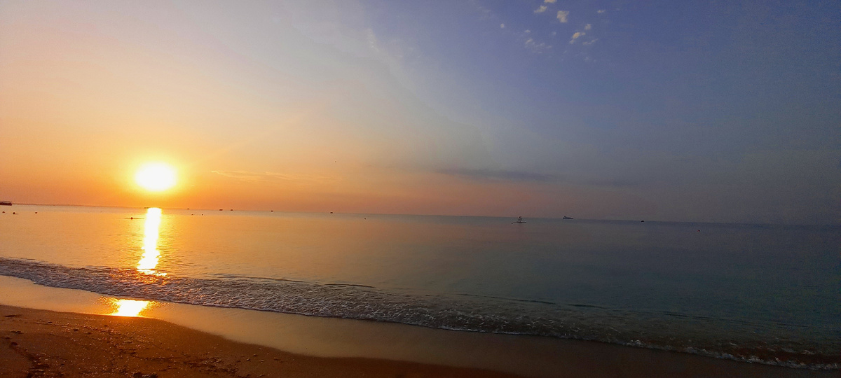 Мир отражает