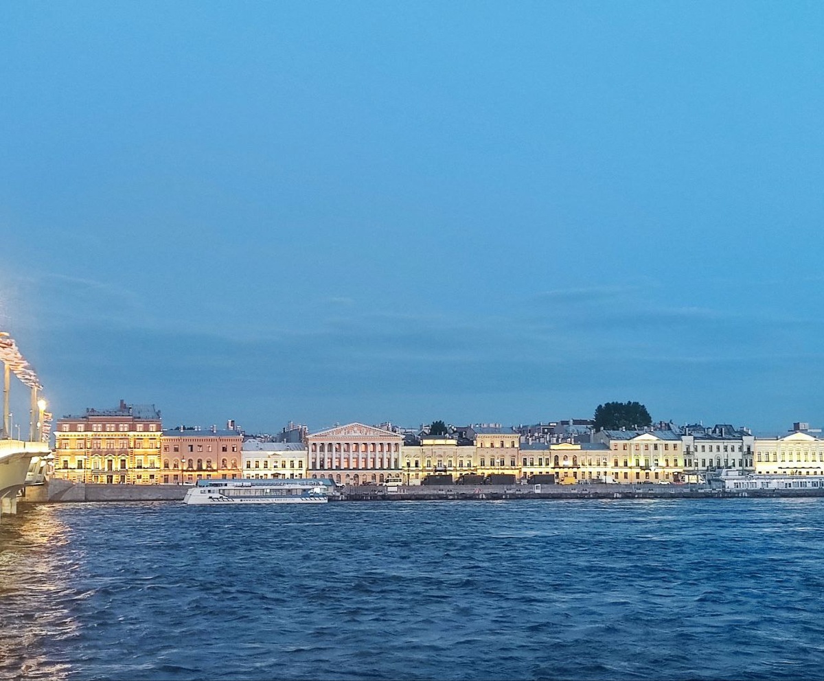 Небесная линия Петербурга. Фото: Знакомьтесь, Петербург