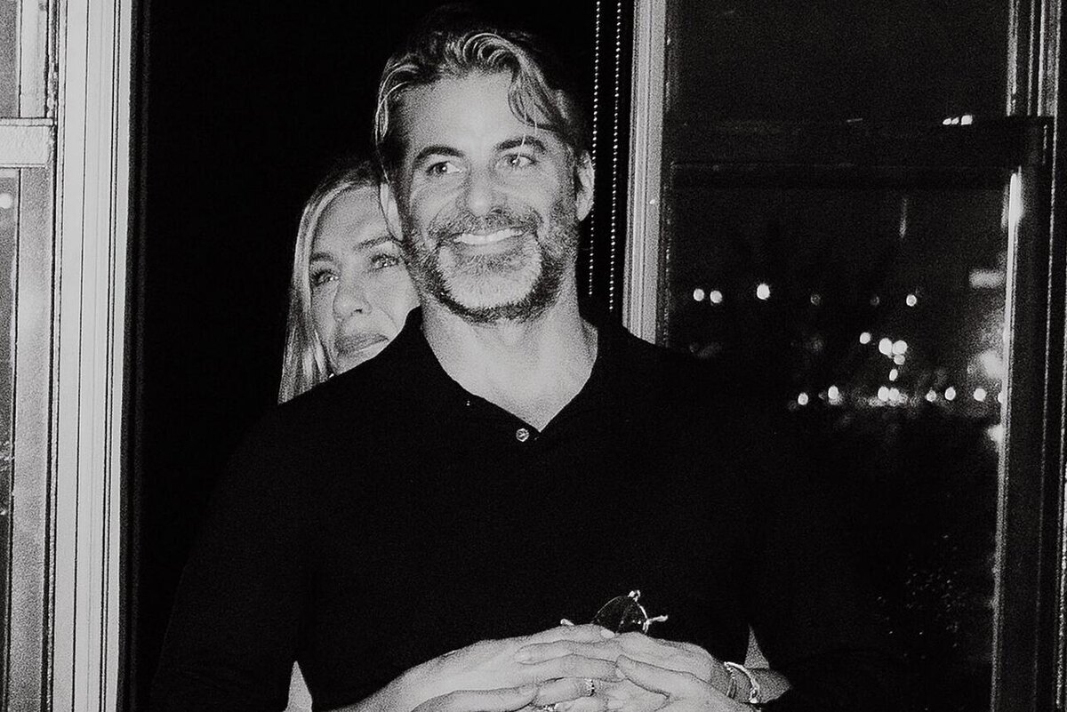    Энистон рассказала в интервью о Кертисе LEGION-MEDIA