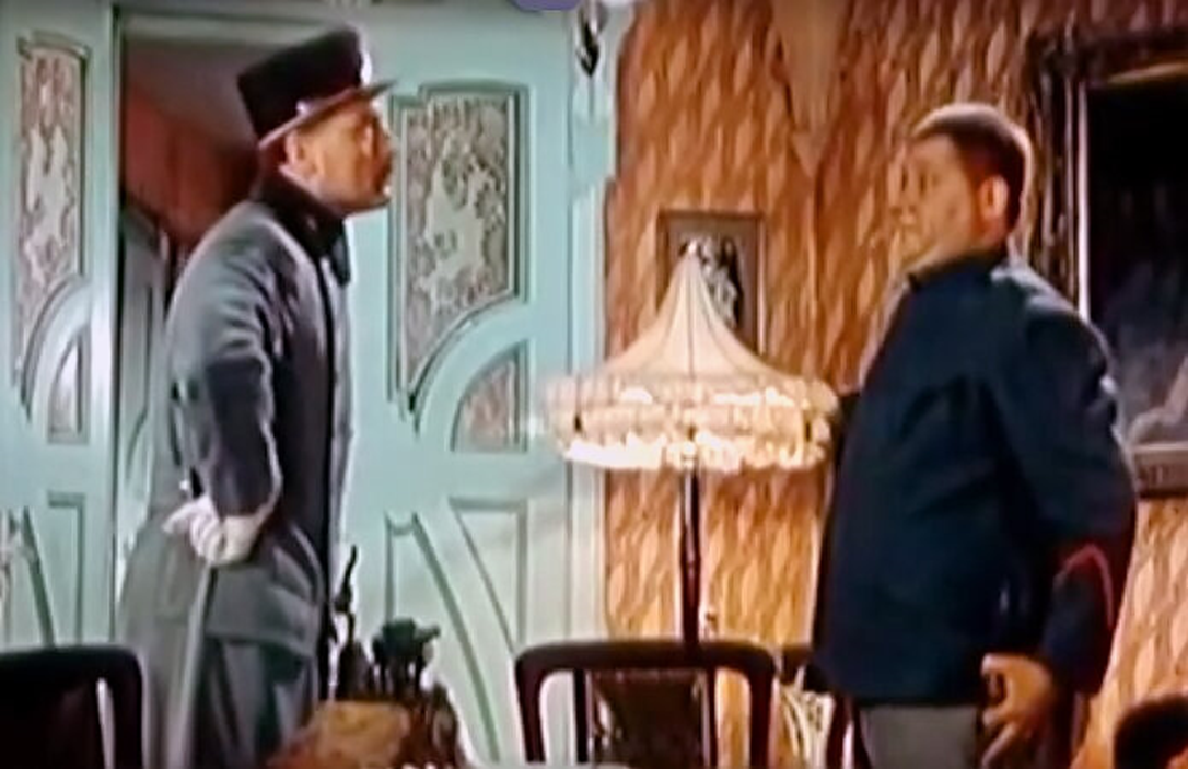 Кадр из фильма про Швейка