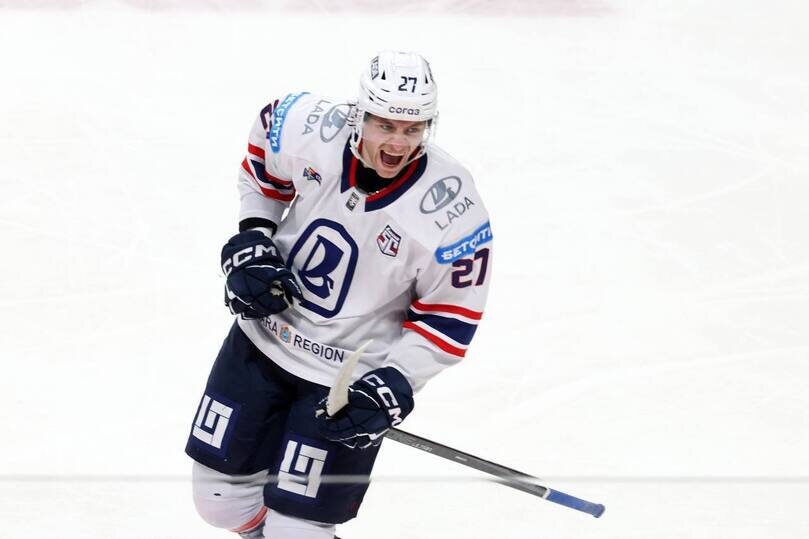     В матче с ярославцами Коттон забросил свою первую шайбу в КХЛ. Фото: соцсети ХК «Лада»