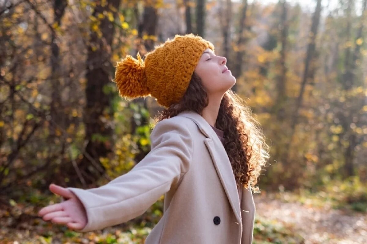    Многие люди не носят шапки даже в холода, аргументируя свою позицию возникающим дискомфортом.