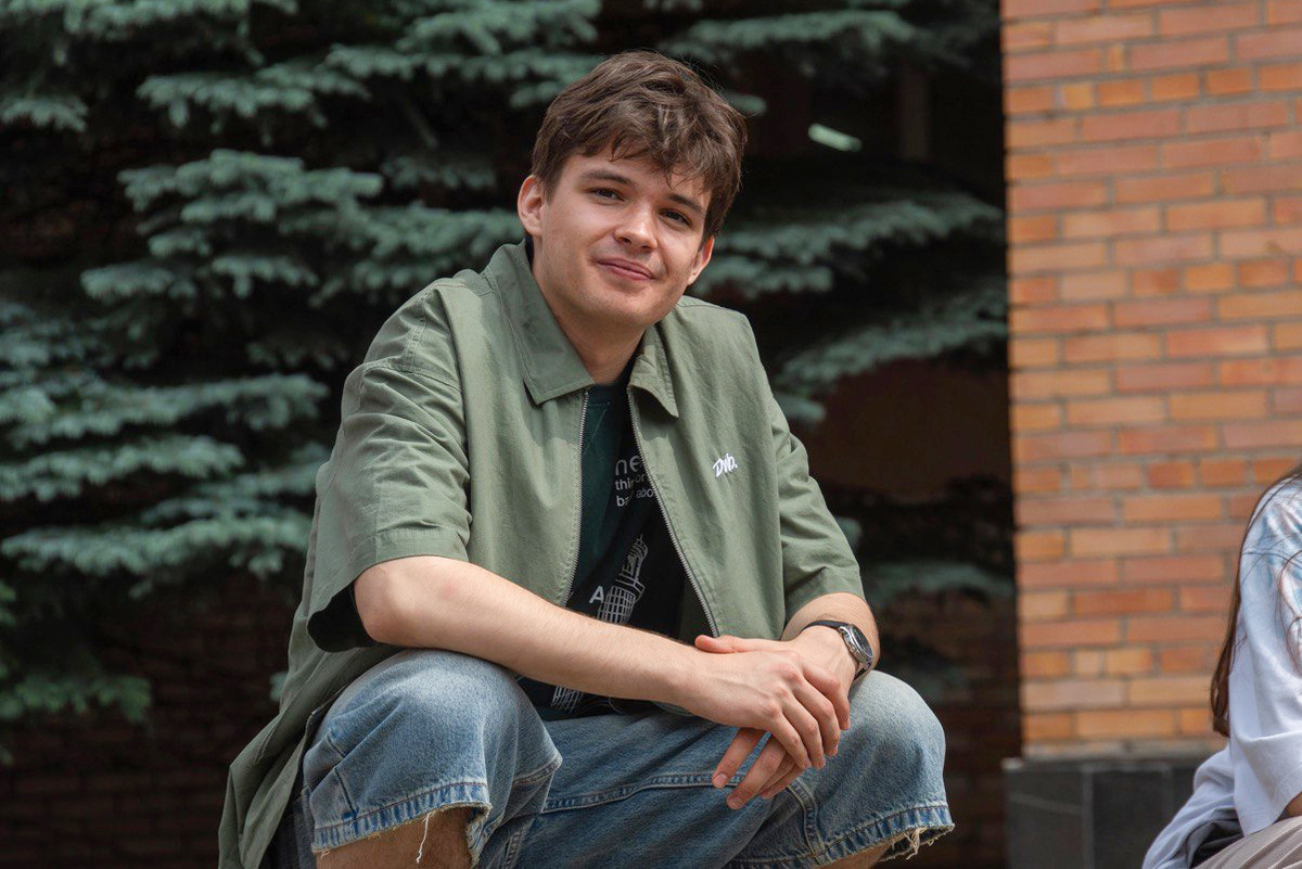 Дмитрий Ломакин