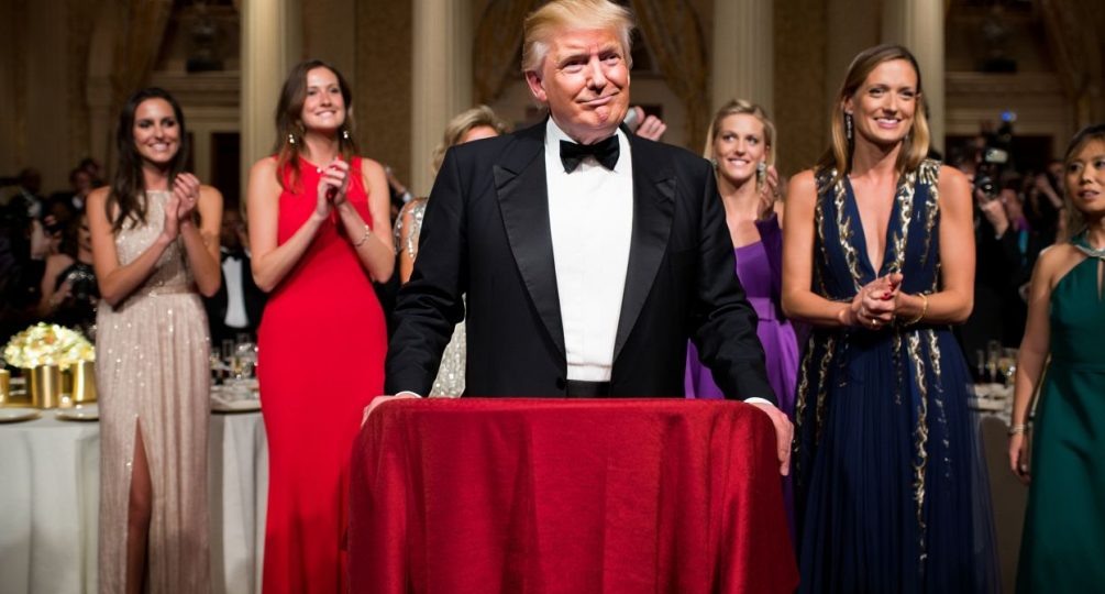 «У Путина есть убойный компромат на Трампа»: Эпштейн передал России информацию о связях Дональда с несовершеннолетними