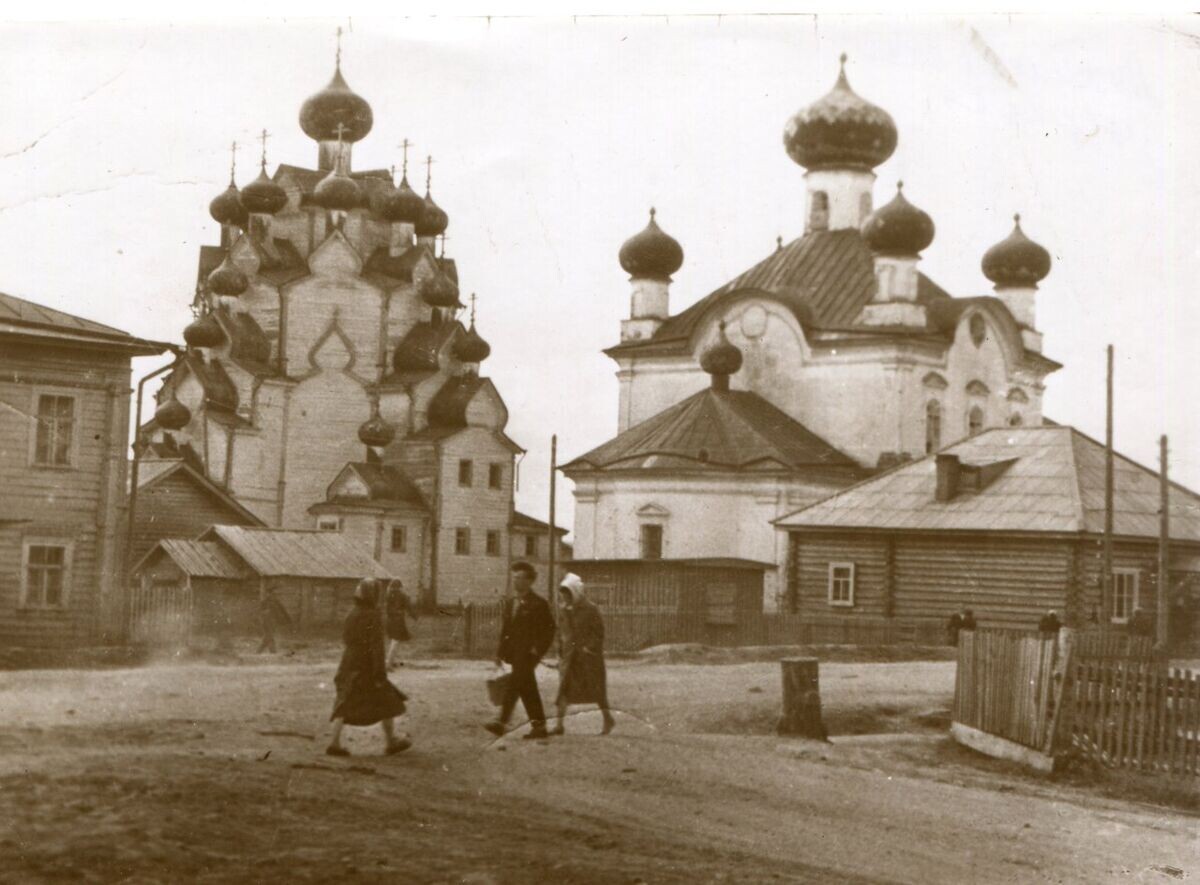 Покровская церковь в Анхимово (сгорела)