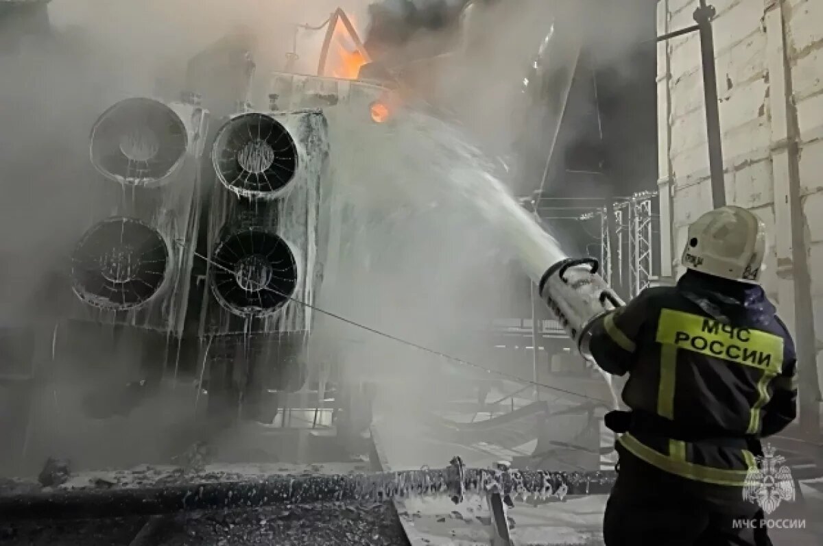    Каждый раз, выезжая на вызов, пожарные рискуют жизнью.