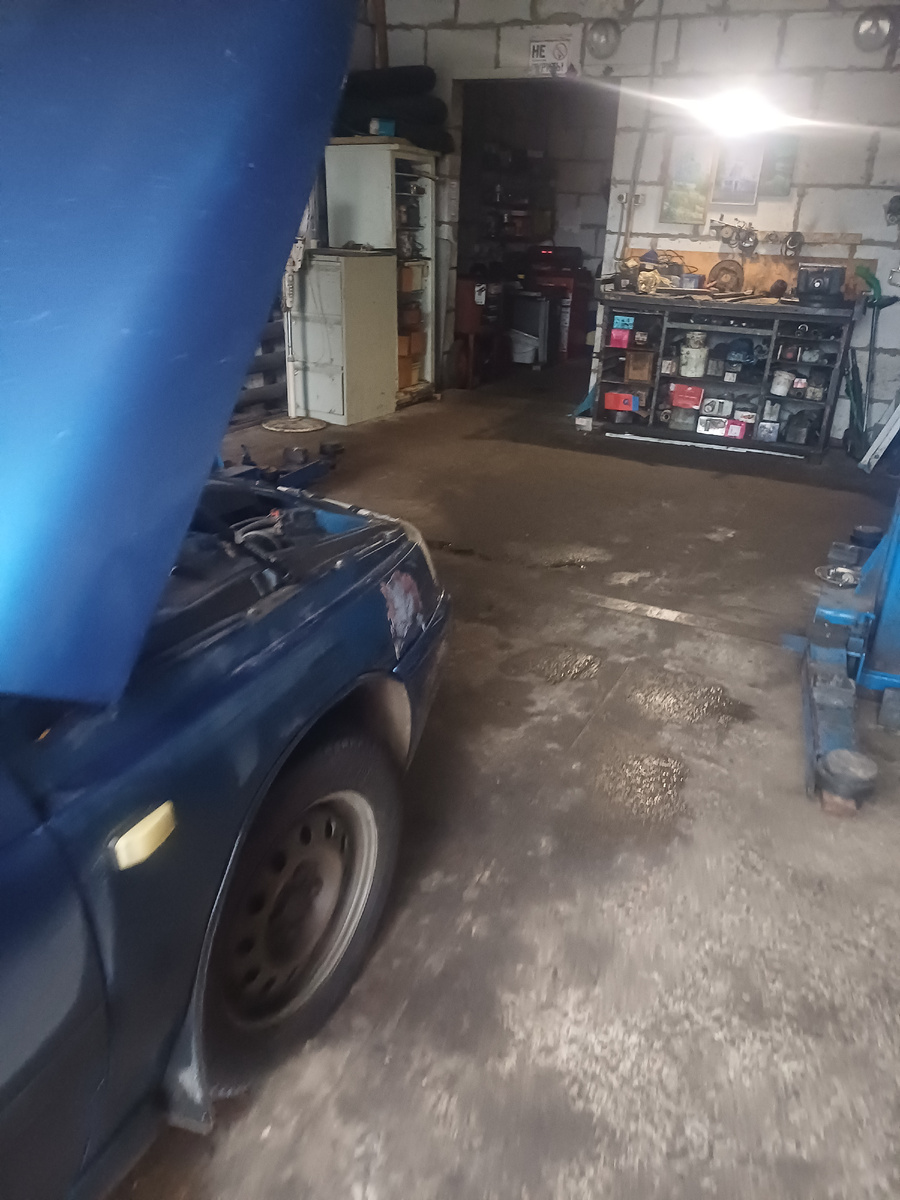 Машина в сервисе