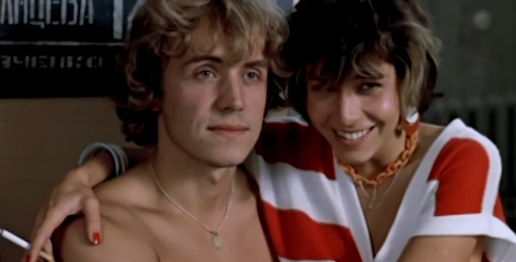 "Крутила роман с Ефремовым, снялась в Playboy и не прижилась в США!". Куда пропала Наталья Негода из "Маленькой Веры"?