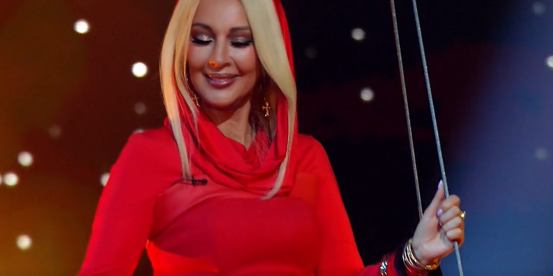 Каждый выпуск — новый персонаж: 9 образов Леры Кудрявцевой в шоу «Суперстар»