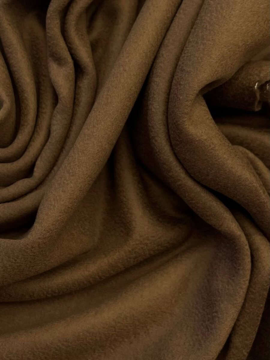 кашемир 70% шерсть 30% 
Ширина: 150 см 
Артикул: 80949
Цена: 6800₽/м 
