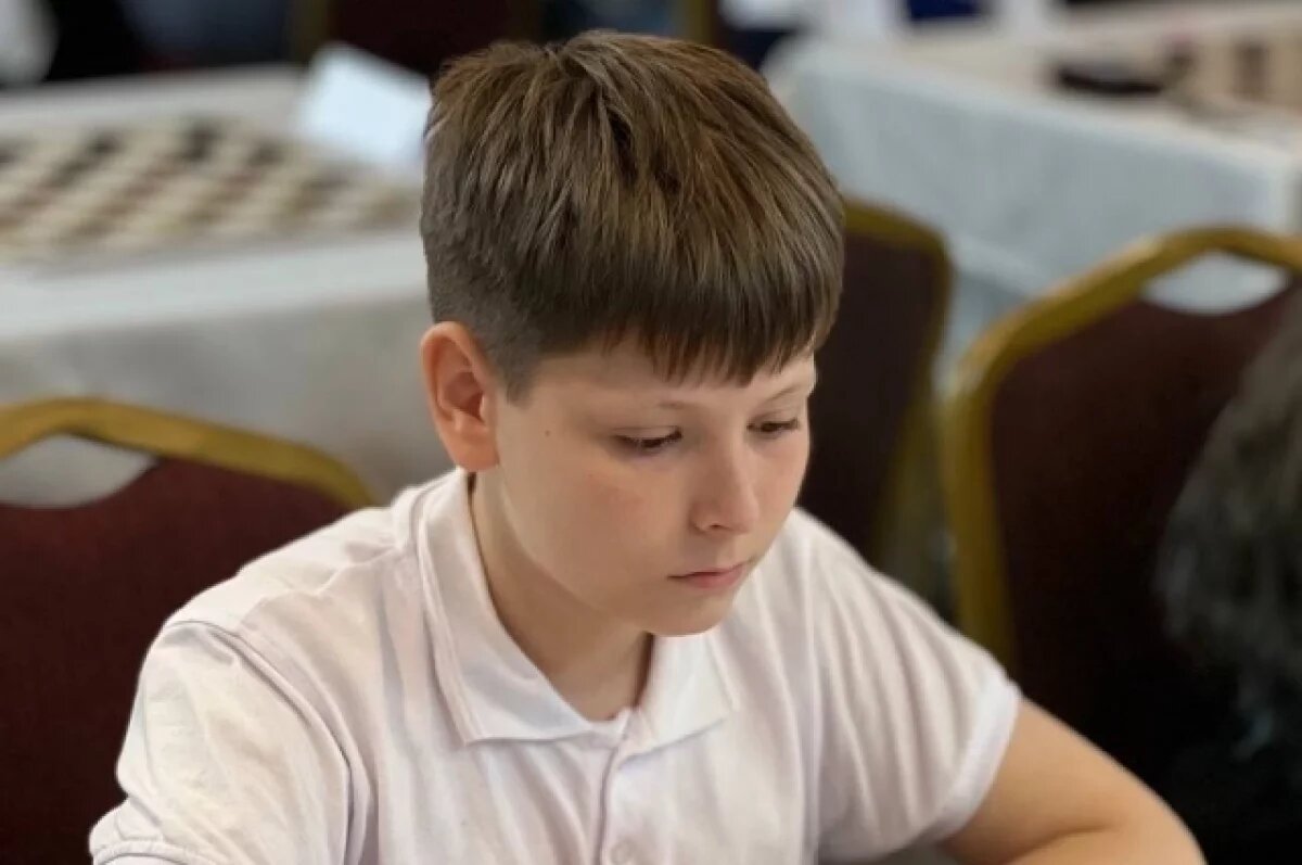    Брянский шашист Илья Мглинец завоевал три медали на двух первенствах мира