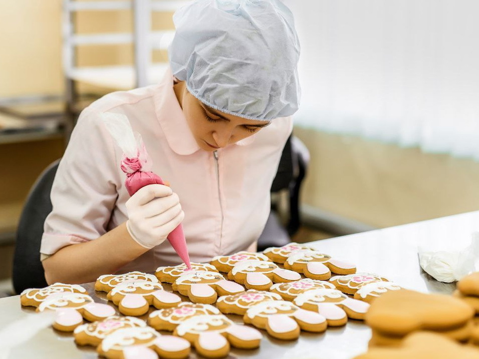 Изготовление богородских пряников. Фото: ФотоБанк Подмосковья/bogorodsk-pryanik.ru 