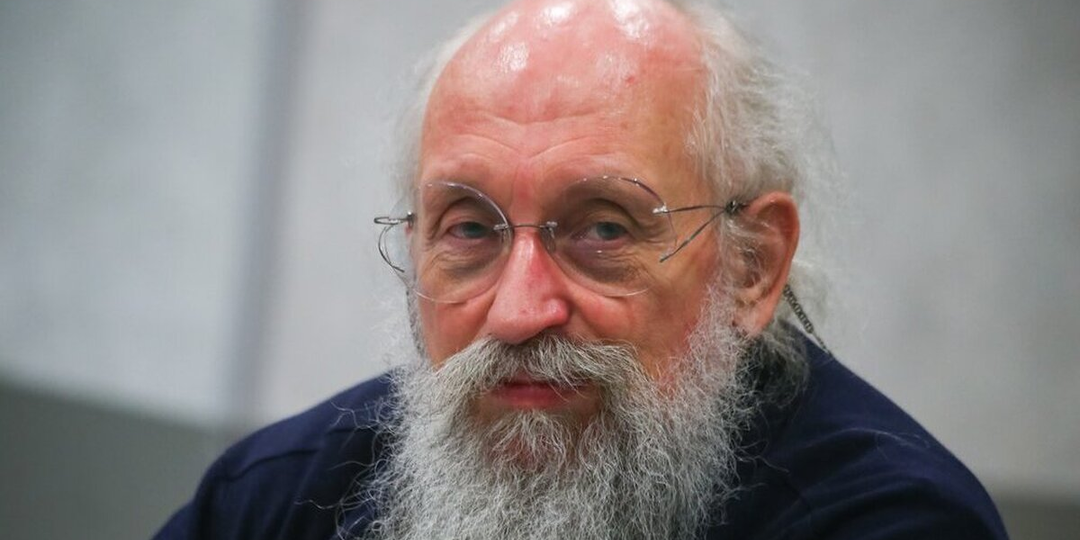 Показываю, как живёт самый умный человек России: в гостях у Анатолия Вассермана