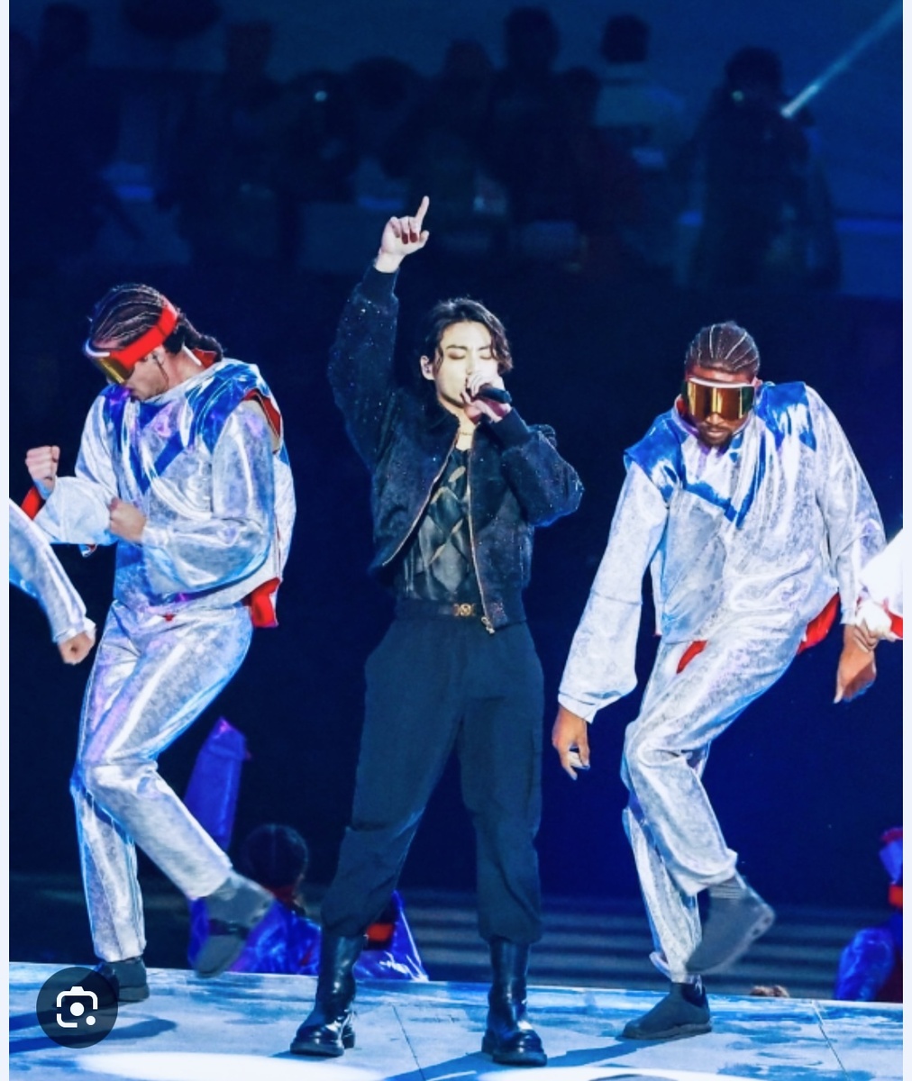 Сольное дебютное выступление Чонгука стало открытием чемпионата мира по футболу!