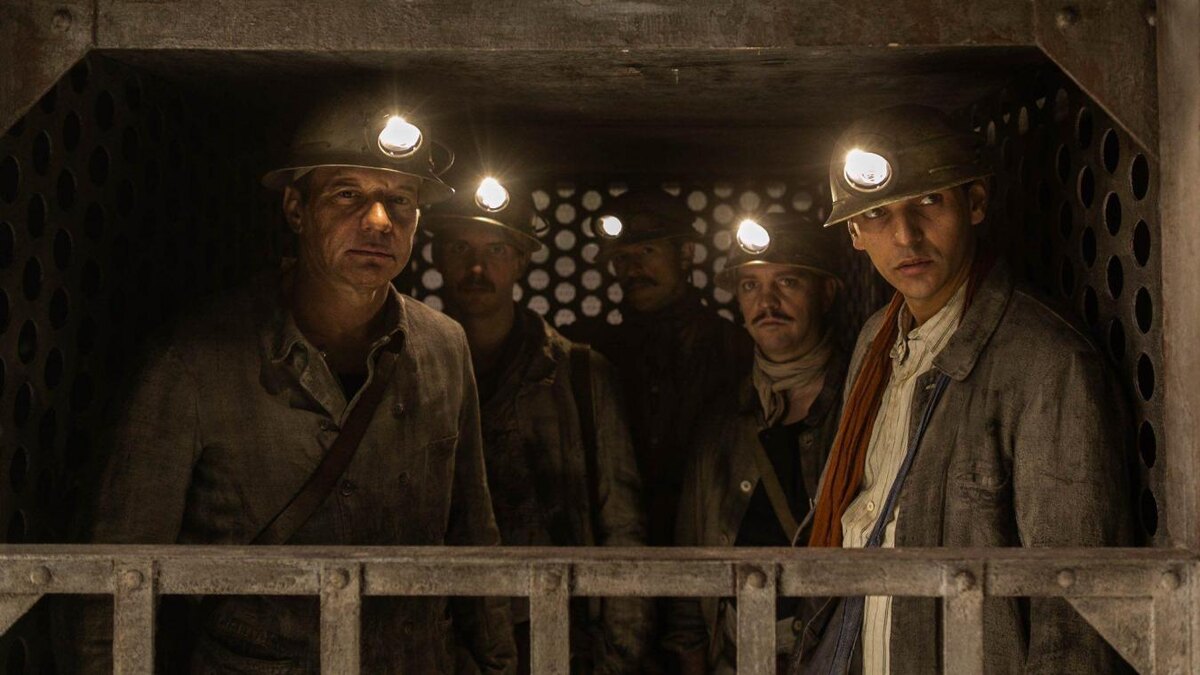 Спуск в бездну (фильм, 2023)
