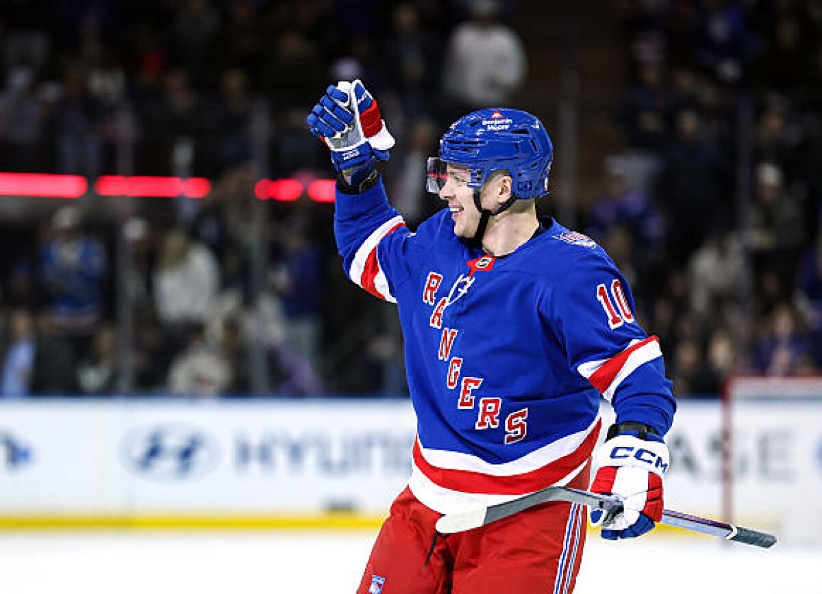     Американцы после ассистентского покера Панарина: он должен оставаться лысым до конца сезона