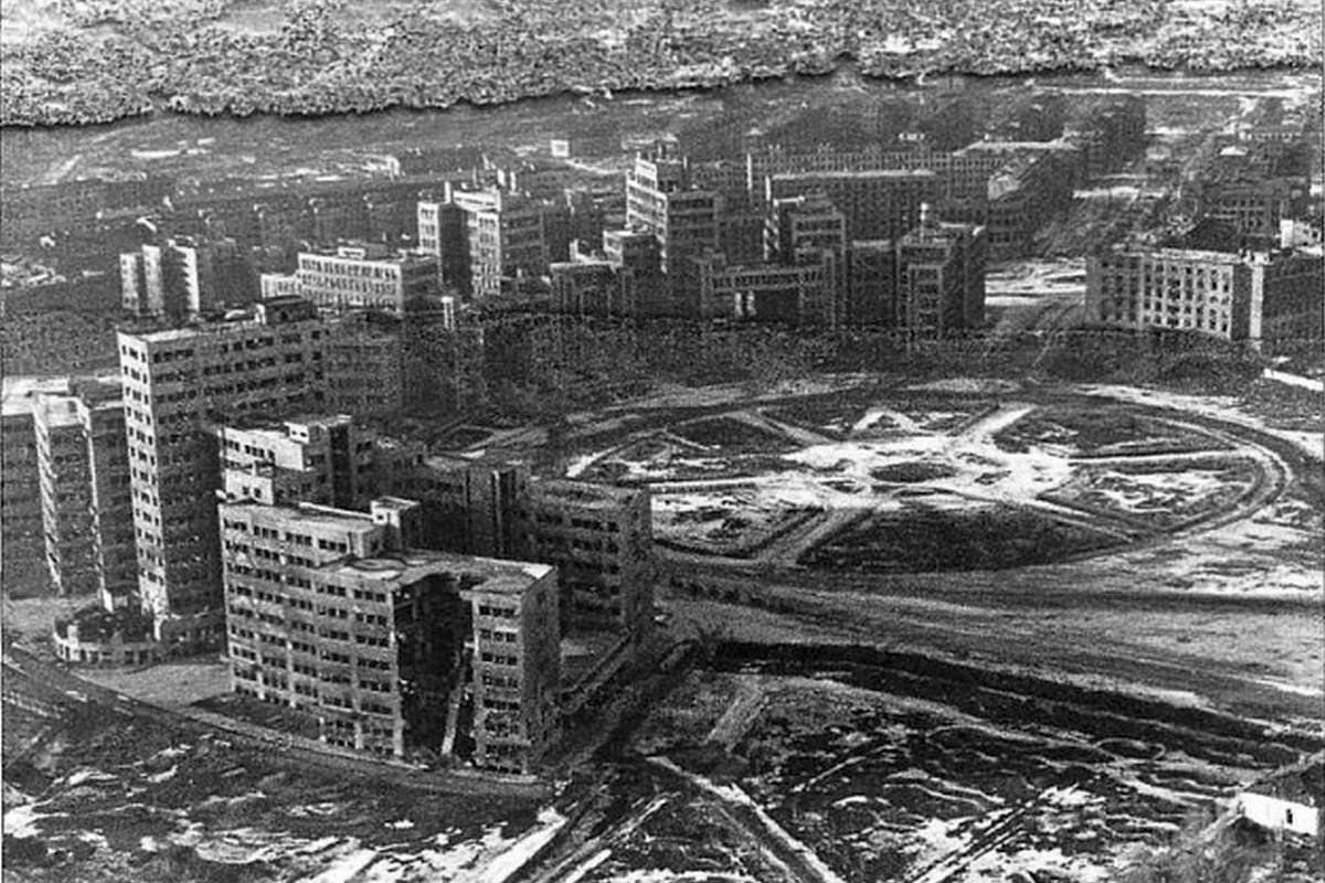    Центральная площадь Харькова. Март 1943 года.