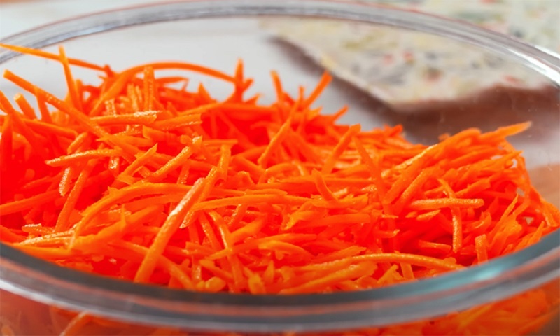 Овощной салат за 10 минут: полезно и вкусно без лишних калорий