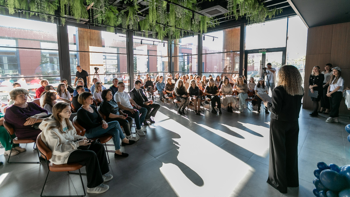 Церемония подведения иготов Программы поддержки талантливой молодёжи Таманского полуострова