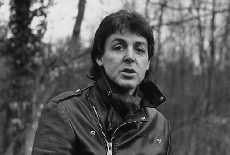 Пол подает иск против Битлз. О чем он?