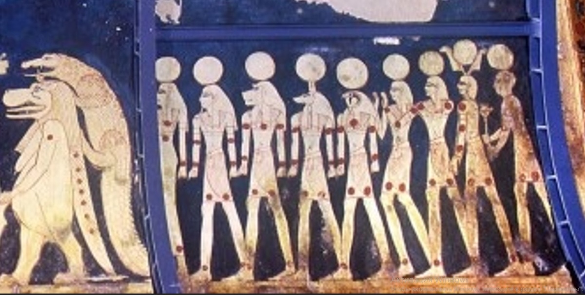 группа существ справа