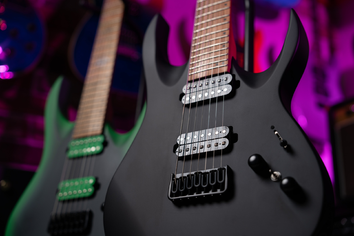 Семиструнные электрогититары SQOE 7S Seib Set GRK/BK