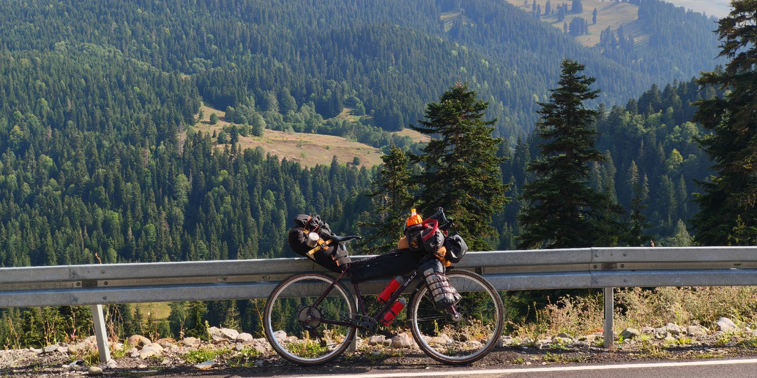 Грузия на велосипеде (Часть 7): Когда горы лечат лучше, чем Боржоми