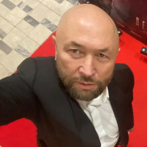     Тимур Бекмамбетов будет обучать ИИ-актеров по системе Станиславского