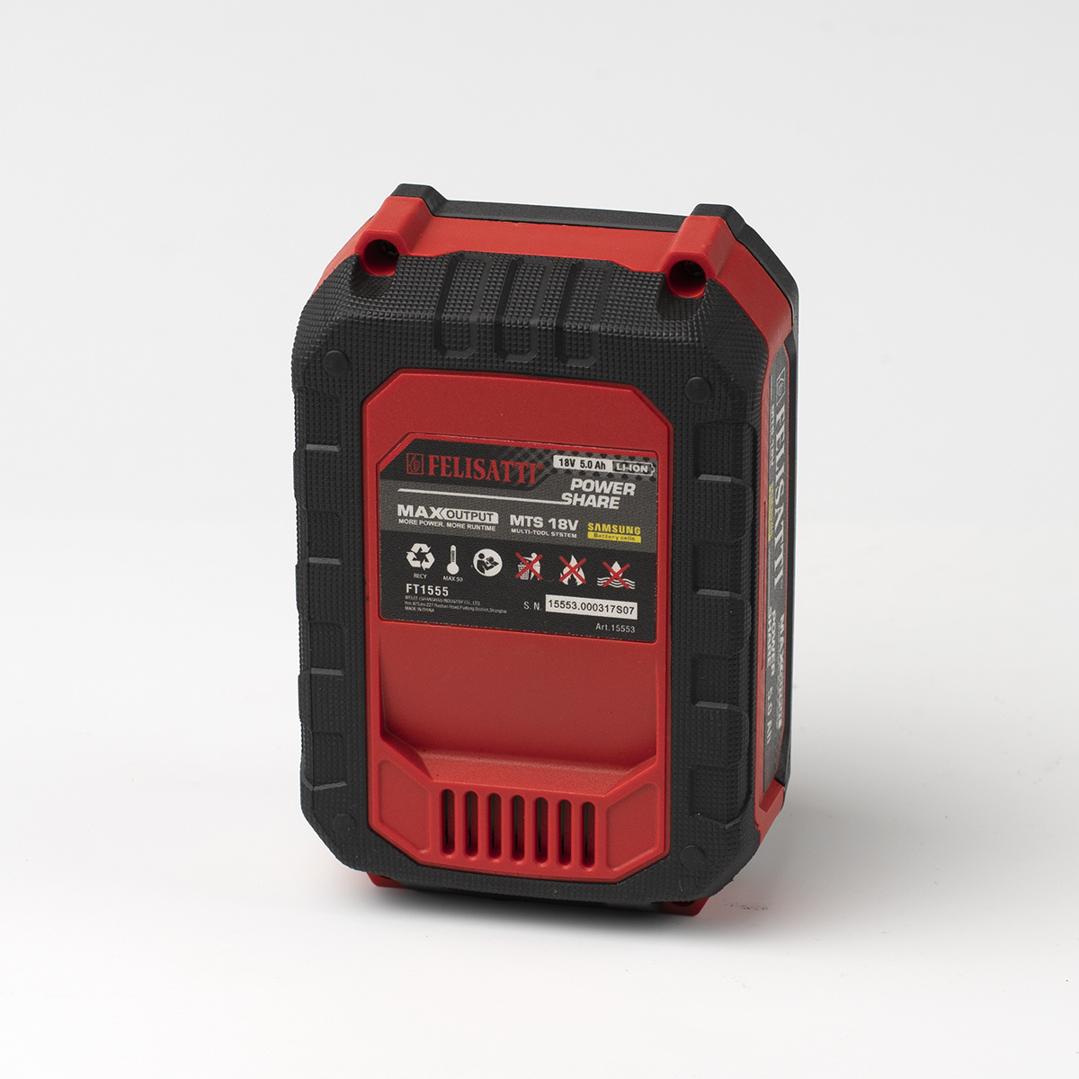 Фотография АКБ FELISATTI 18В 5 Ач информация на нижней части