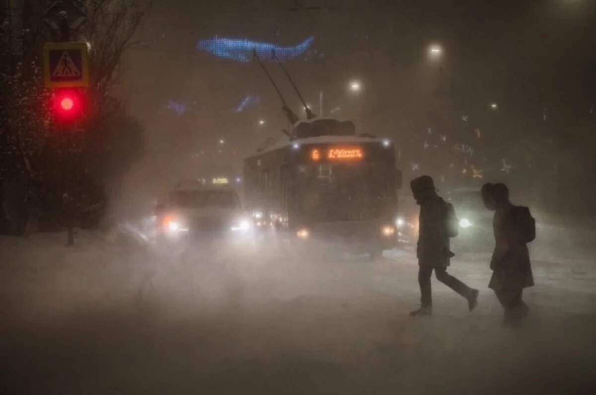    Жителей Мурманской предупредили о сильном ветре и метели 14 ноября