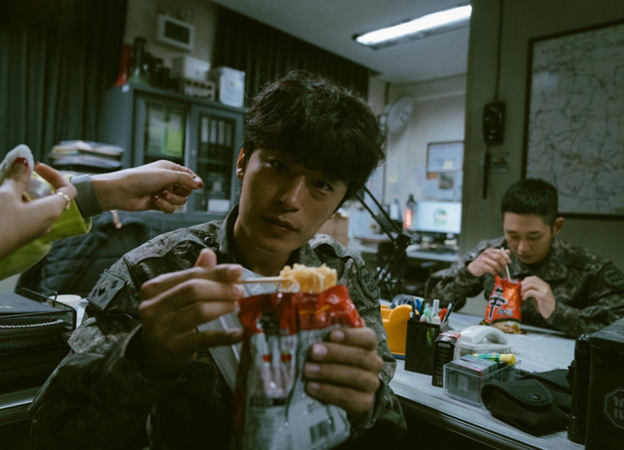 Дорама "Охотник за дезертирами" 2021