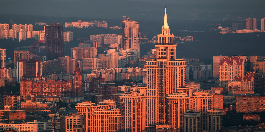 Триумф-Палас — жилой небоскрёб в стиле «сталинских» высоток