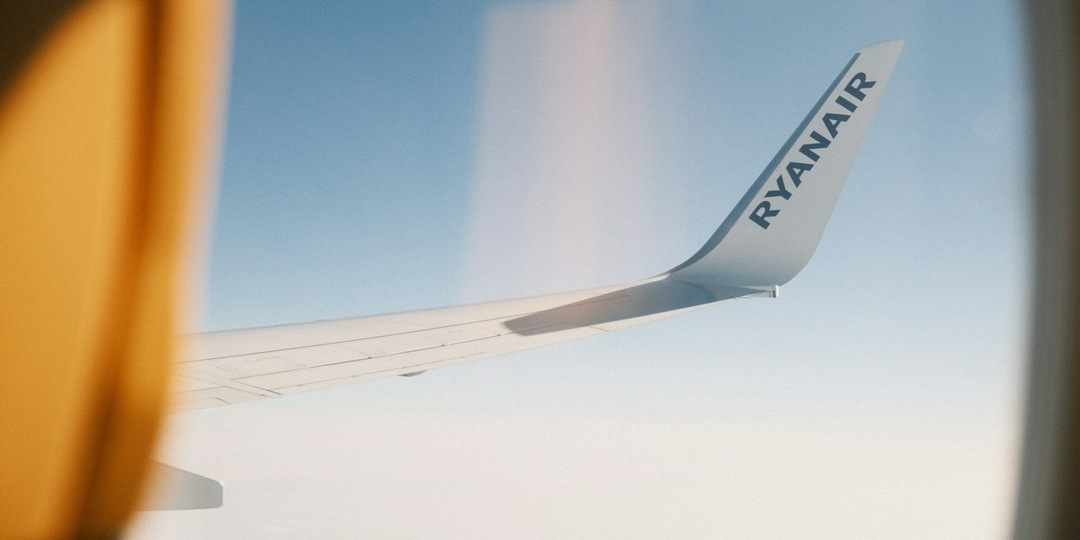 Почему самолёты летаеют так высоко: 7 неочевидных причин