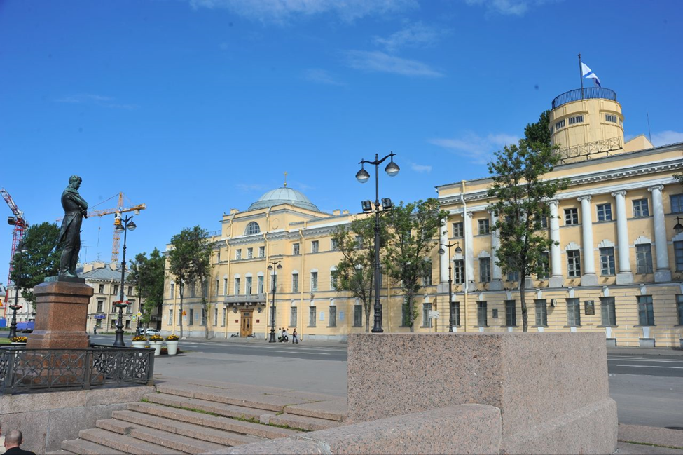 Из свободного источника