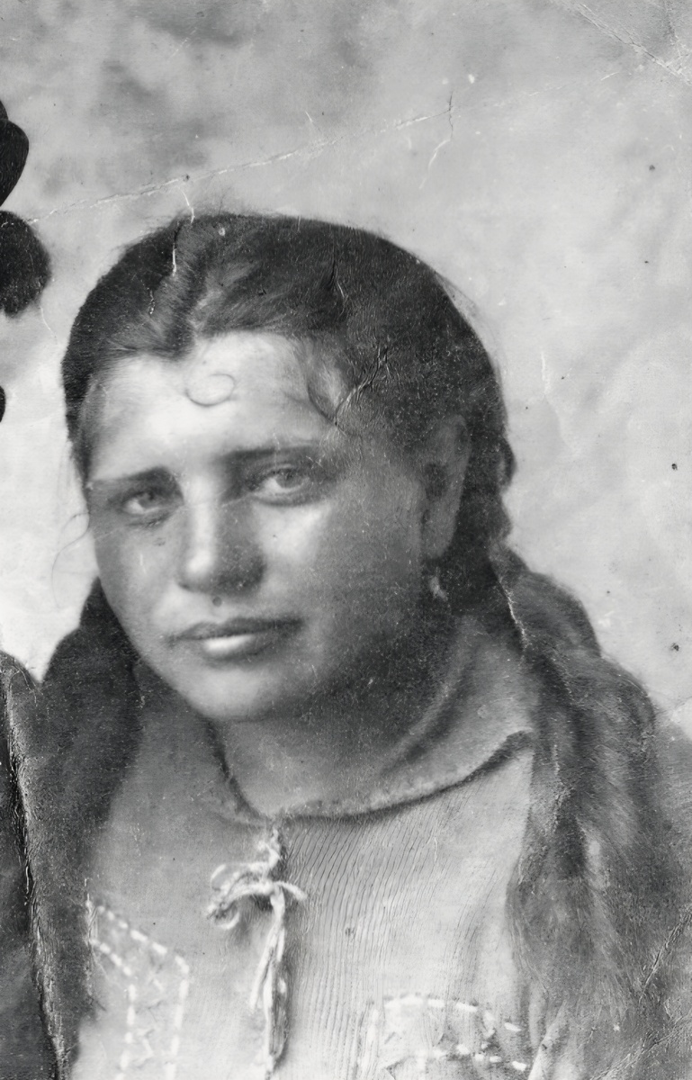 Моя мама в 1945 году. 18 лет