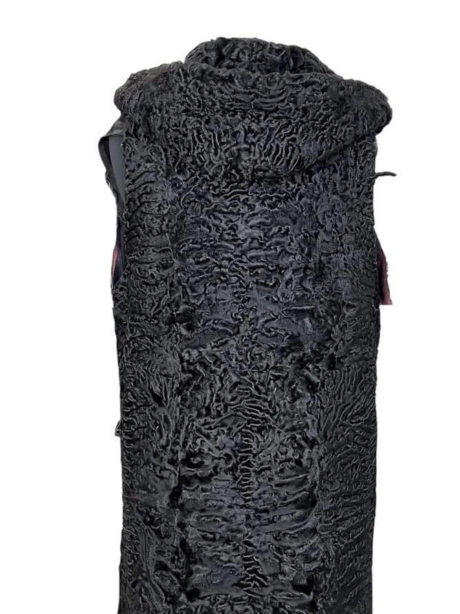 Пошив длинного жилета из мехового пальто. Ателье Ирины Берзиной.