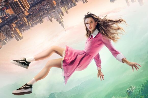 Алиса в полёте. Фото Яндекс.Картинки. 